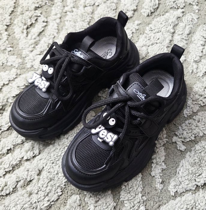 Vând adidași copii unisex, mărimea 33