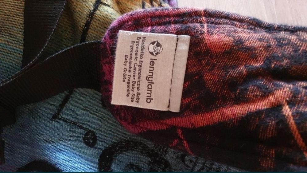 Marsupiu Lenny Lamb SSC Baby Second Generation Symphony Rainbow Dark