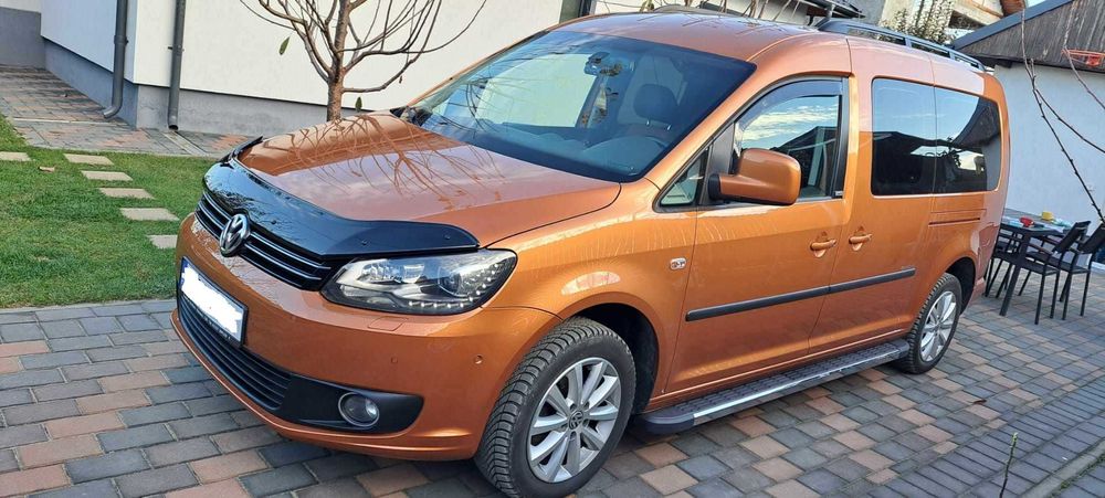 Praguri trepte VW Caddy 2003-2020 negru cu margine cromata