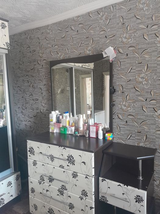 Спальный гарнитур сатылады