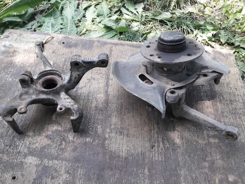 Цапфа кулак Мерседес фольксваген