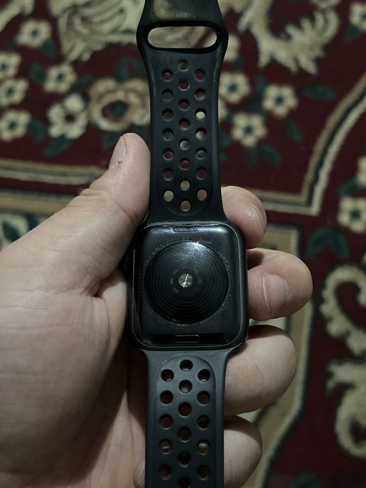 Apple Watch SE 44m