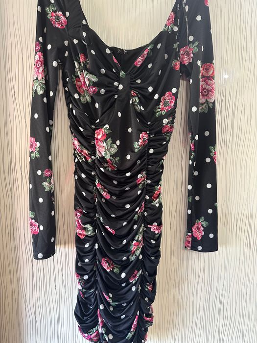 Нова рокля Guess