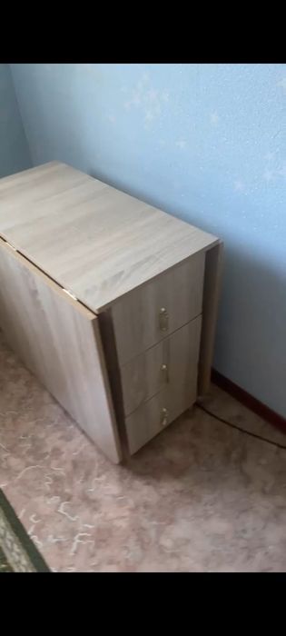 Продам стол тумбу