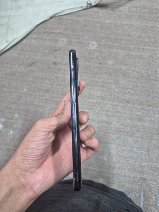 Samsung S20 Ultra  (читайте описание)