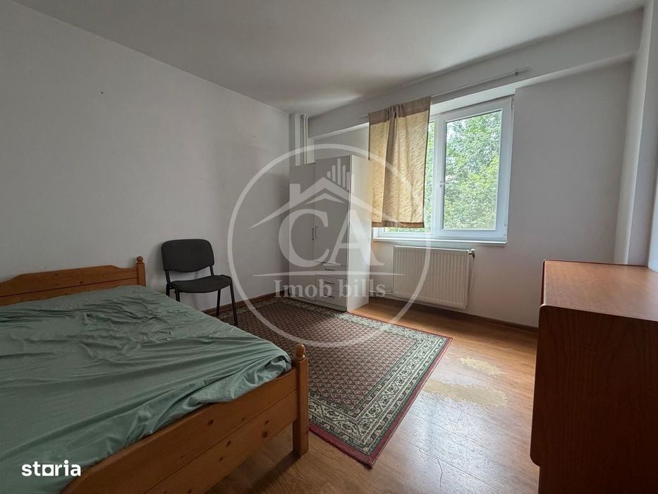Apartament de vânzare cu 4 camere în zona Decebal, Oradea — fotografia 1