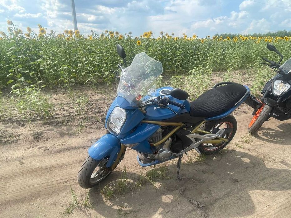 Продам Kawasaki ER6N 650 кубов ДВС