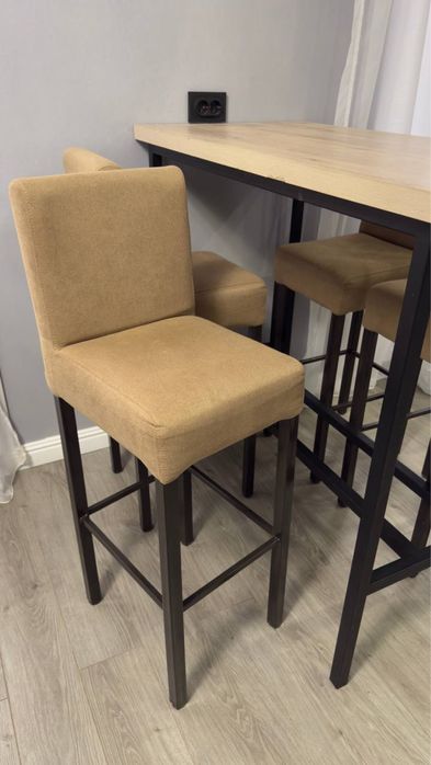 Продам барный стол