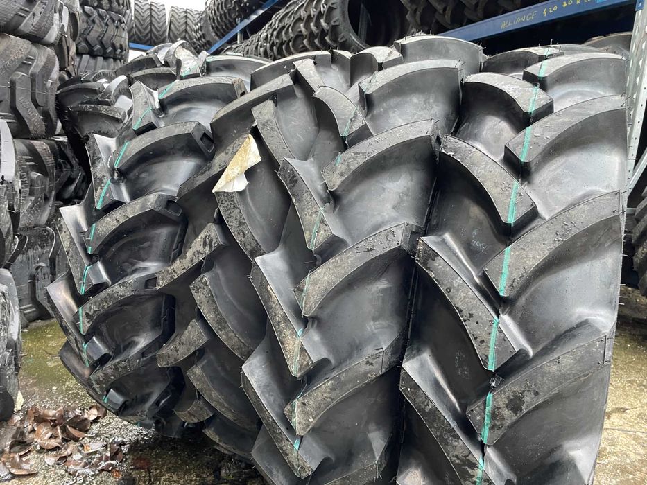 9.5-24 Anvelope noi de tractor 4x4 cu 8PR groase OZKA