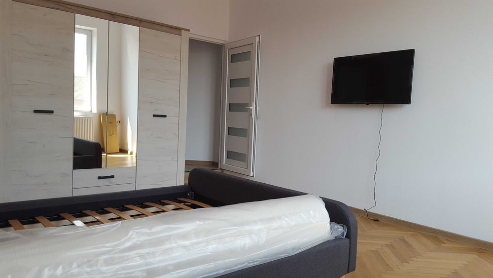 apartament 2 camere, la casa cu gradina, central in Lugoj
