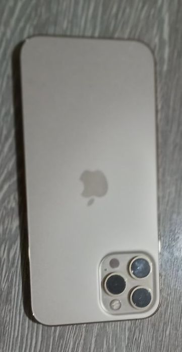 iPhone 12 Pro Max, ideal holatda