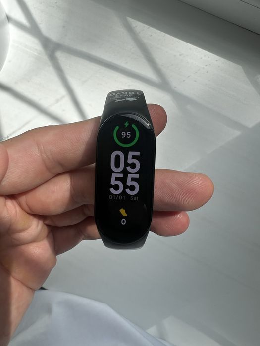 Mi band 7 (фитнес- браслет)