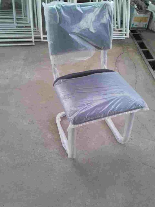 Стулья Сильвия .