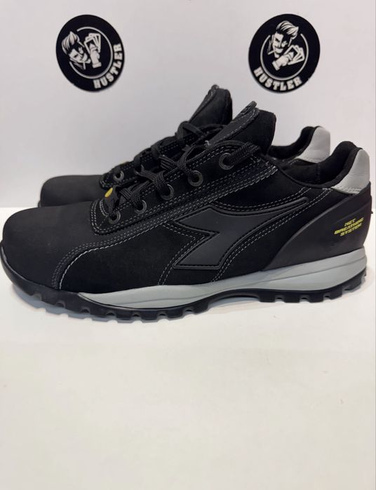 Мъжки обувки с метално бомбе DIADORA . Номер 45