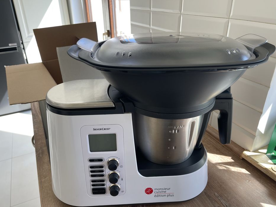 Robot bucatarie Monsieur Cuisine Plus in cutie ca nou
