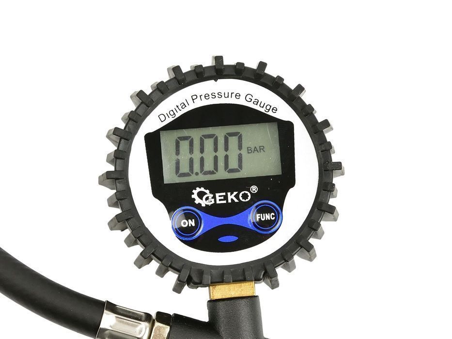 Pistol de umflat roti anvelope cu manometru digital geko