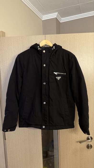 Prada яке с качулка