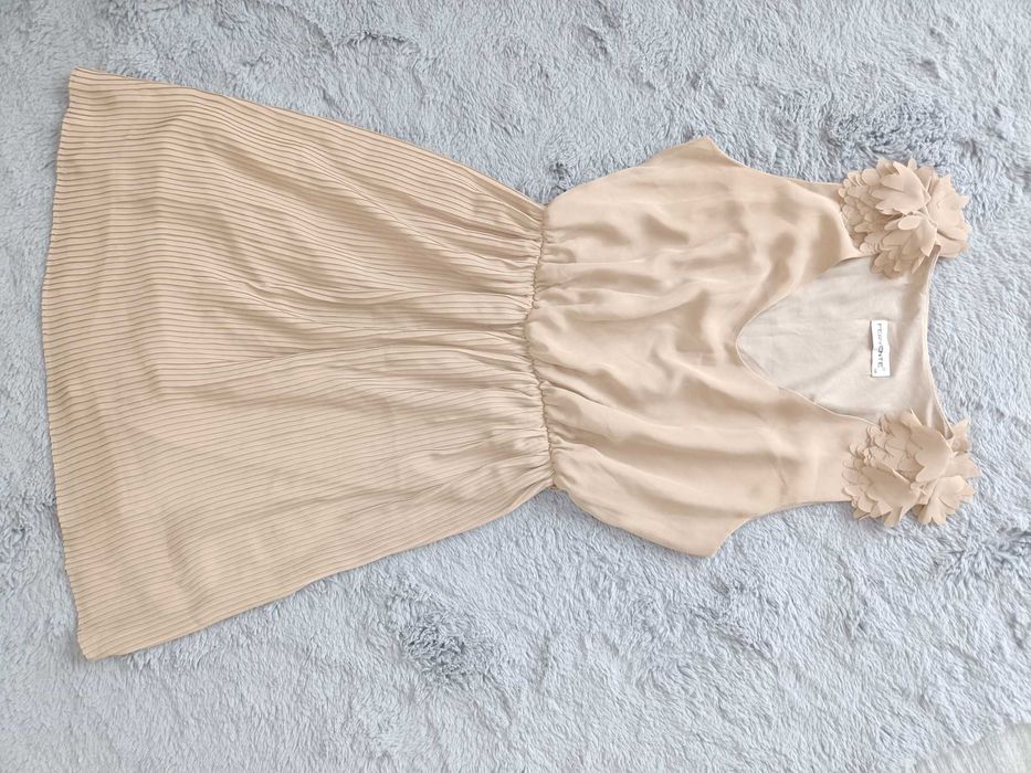 Rochie voal purtata 1 dată
