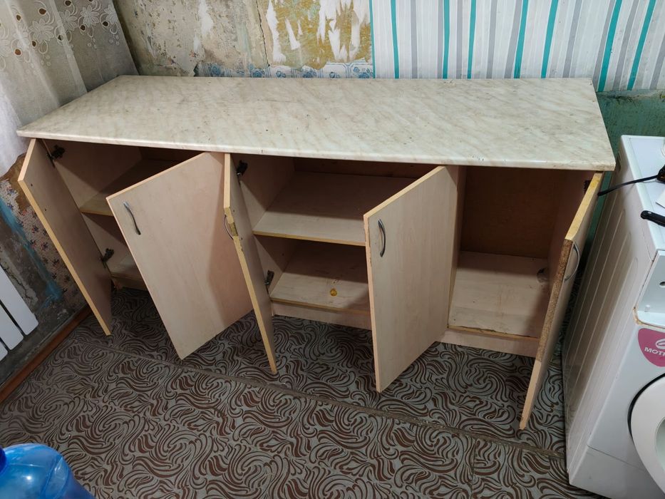 Продаем куханый гарнитур