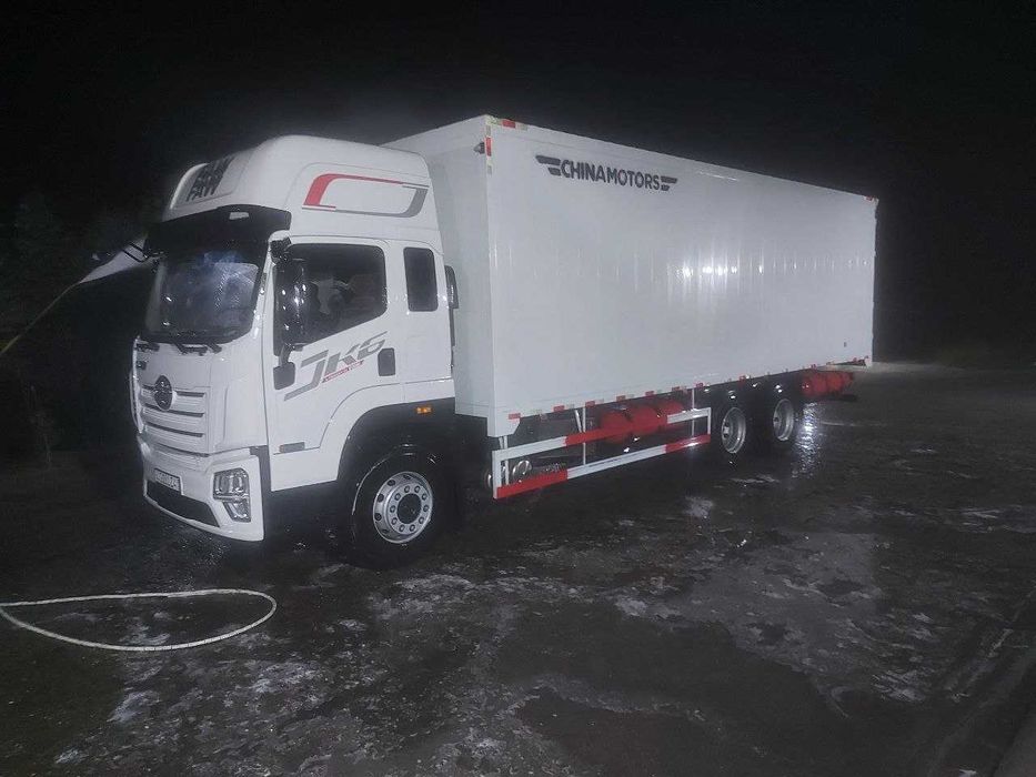 Fwa 8.6 metir furgon