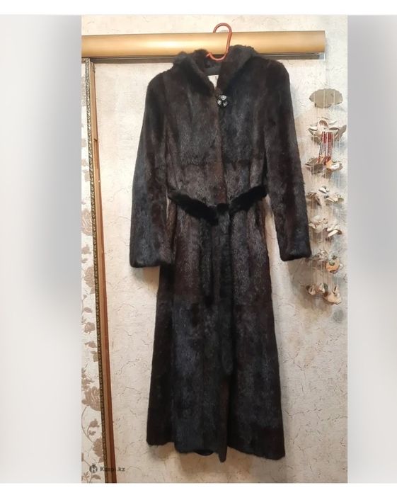 Продам норковую шубу