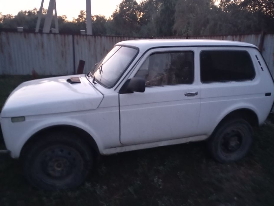 Продается Нива на запчасти целиком