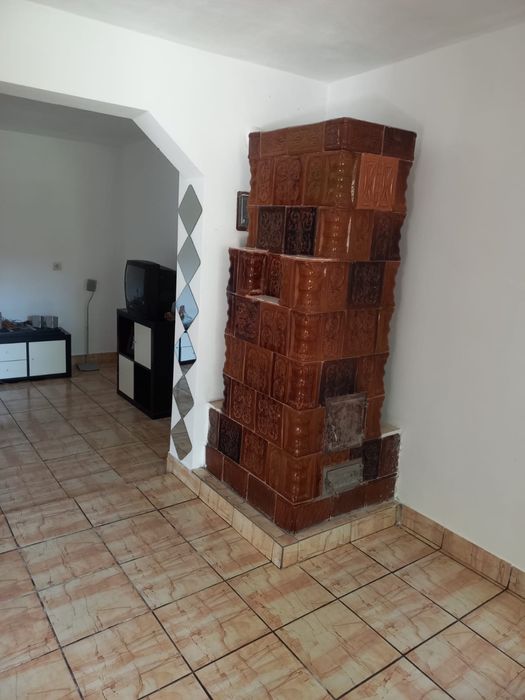 Vănd casă plus teren