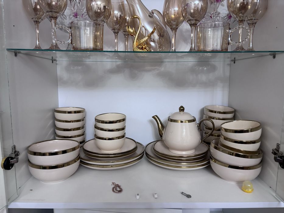 Набор посуды за 35 тыс. тенге