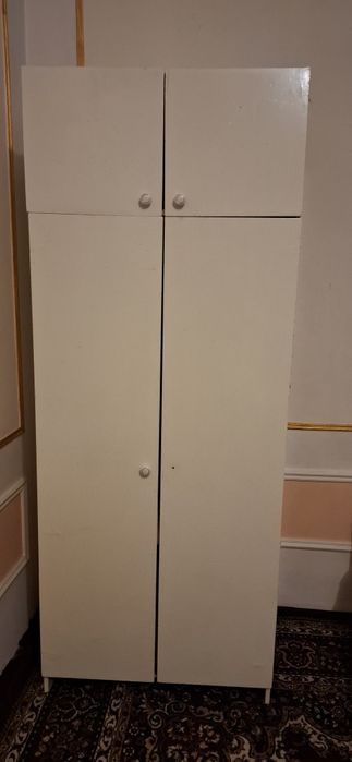 Продаётся мебель шкаф кровать 2 тумба