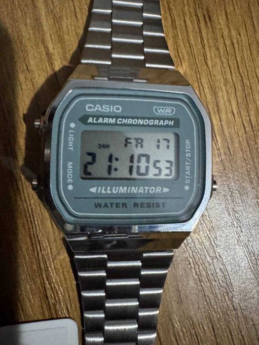 Casio A168WA-3AYDF
