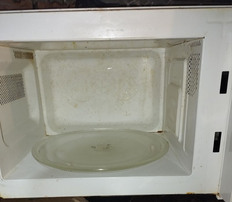 Микроволновка в рабочем состоянии