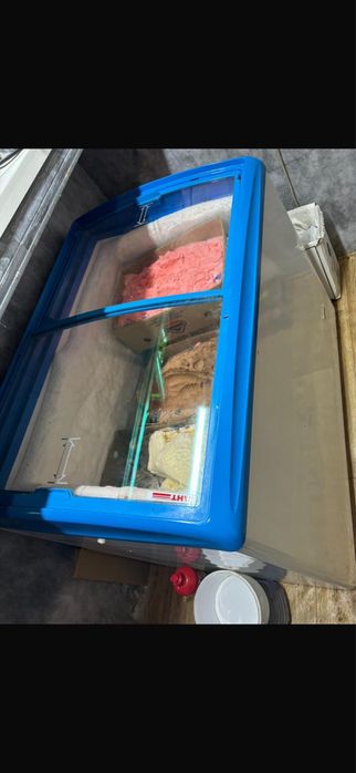 Продам морозильник для мороженого
