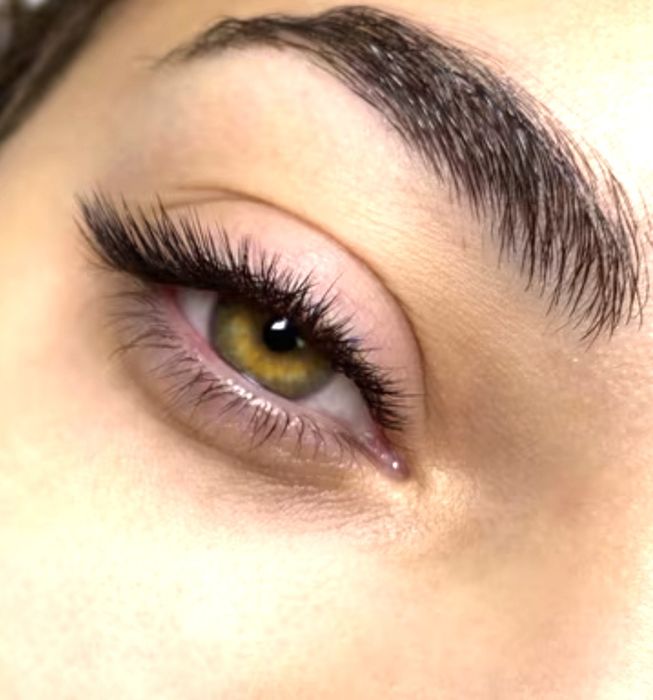 Наращивание ресниц