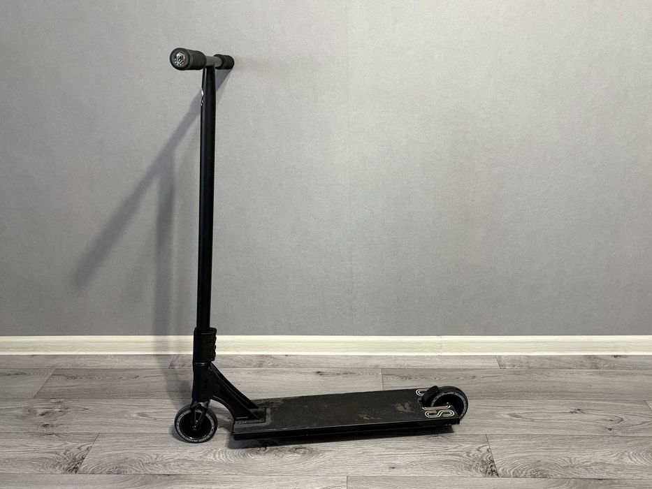 Продам самокат SOLO
