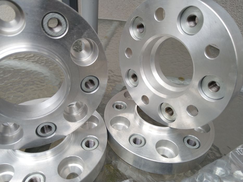 Flanse distantiere BMW e36 e46 e60 e61 grosime 20, 25 sau 30 mm