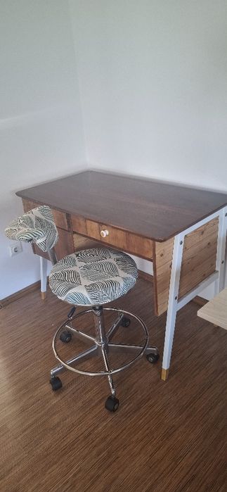 Birou/Măsuță de Toaletă VINTAGE (110x60) – Recondiționat, Lemn Masiv,