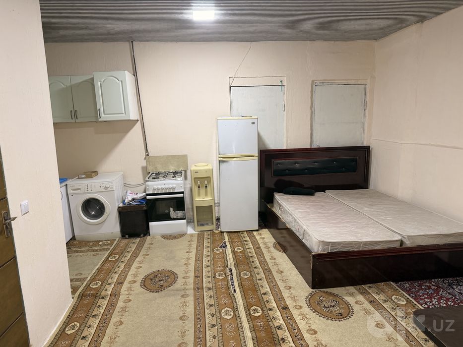 Hovli uy ijaraga beriladi studio variantida