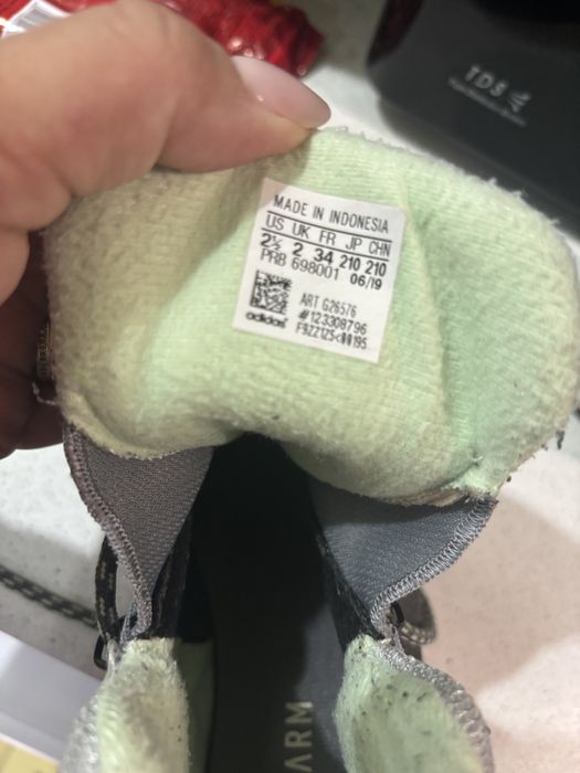 Bocanci Adidas marimea 34