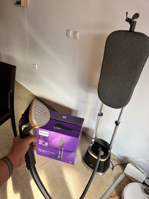 Ютия с пара Philips вертикално гладене