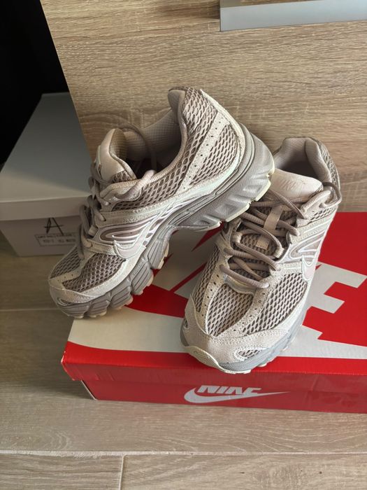 Vand adidais Nike