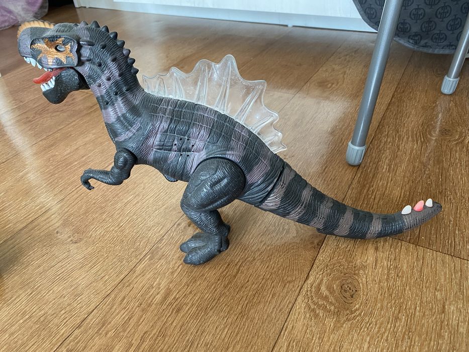 Игрушки динозавры