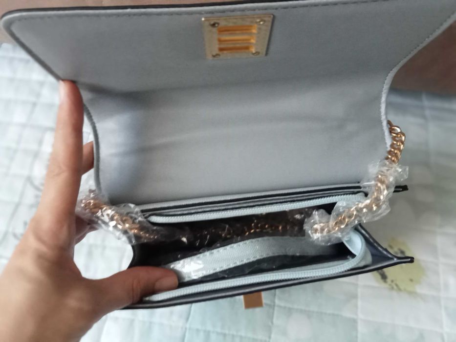 Новые сумочки продам