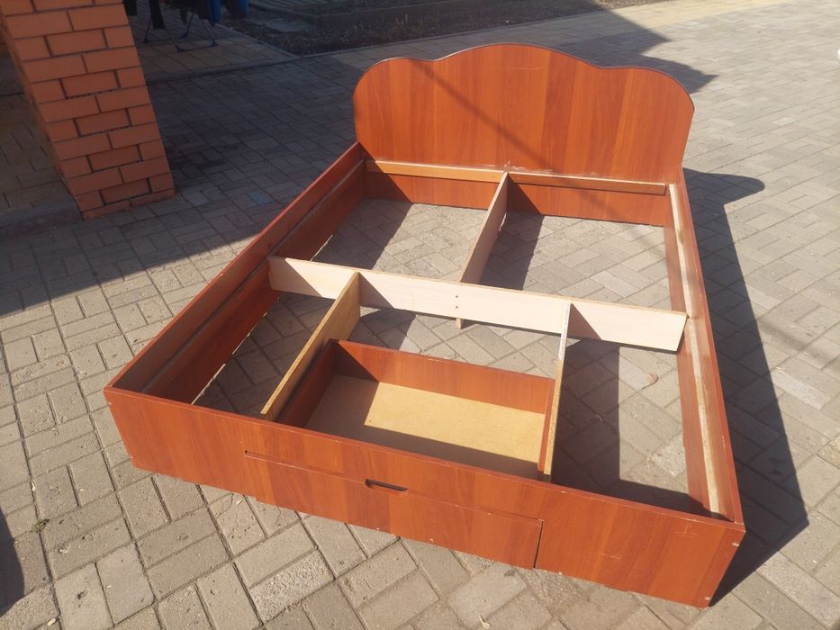 Продам двухспальная кровать