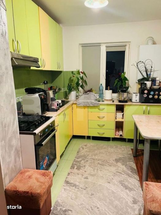 Apartament 3 camere, super finisat, etaj 4, aer conditionat – Zona