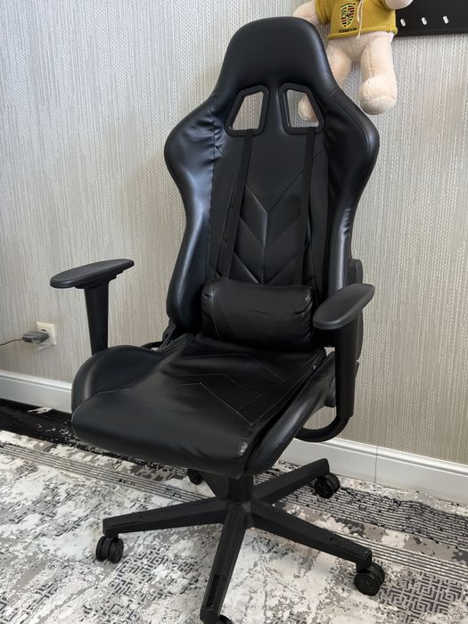 Игровое кресло из экокожи
