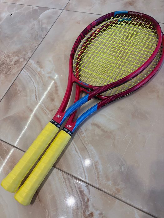 Yonex VCore Game, 100, грип 2, 270 г, баланс 330 мм. - 2бр