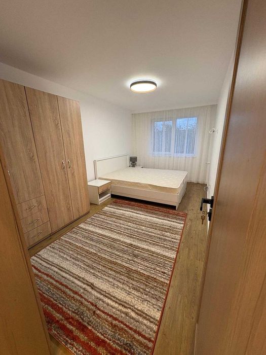 Ofer spre inchiriere apartament 4 camere modern, complet renovat, încălzire în pardoseală – zona Mărășești, Suceava