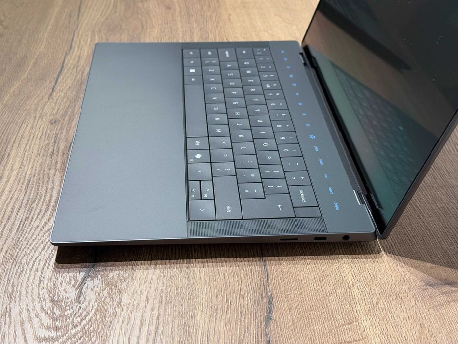 Laptop Dell XPS 14 Premium DA14250 14.5" 2K 120Hz Intel Ultra 7 255H 32GB Ram 1TB SSD Win Platinum Firma Partener-Dell Factura Rate Leasing AlienStore