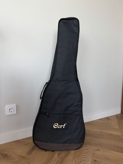 Продаю гитару Cort AD810 OP за 45 тысяч