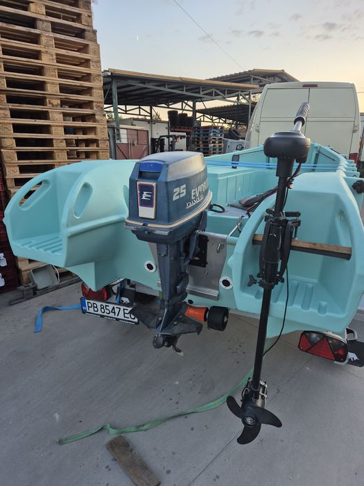 Извънбордов двигател 25 к.с.